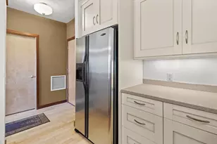 1835 Winnebago St, Madison, WI 53704 - Photo 5