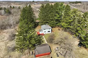 265 Fawn Ct, Oxford, WI 53952 - Photo 9