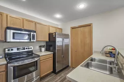 1287 Independence Way, Sun Prairie, WI 53590 - Photo 7