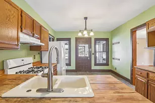 146 Taylor St, Cottage Grove, WI 53527 - Photo 7