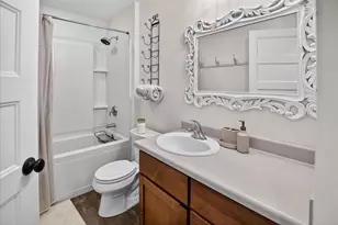 523 Tawny Elm Pkwy, Verona, WI 53593 - Photo 17