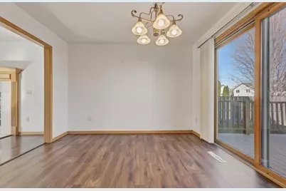 329 N Heatherstone Drive, Sun Prairie, WI 53590 - Photo 11