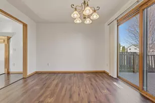 329 N Heatherstone Dr, Sun Prairie, WI 53590 - Photo 11