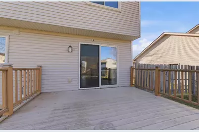 329 N Heatherstone Drive, Sun Prairie, WI 53590 - Photo 7