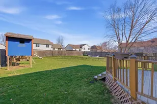 329 N Heatherstone Dr, Sun Prairie, WI 53590 - Photo 5