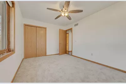 329 N Heatherstone Drive, Sun Prairie, WI 53590 - Photo 23