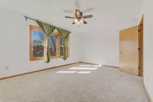 329 N Heatherstone Dr, Sun Prairie, WI 53590 - Photo 17