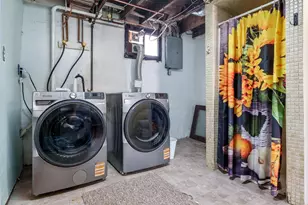 1203 Beloit Ave, Janesville, WI 53546 - Photo 25