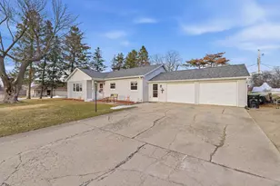 206 N Depot St, Fox Lake, WI 53933 - Photo 3