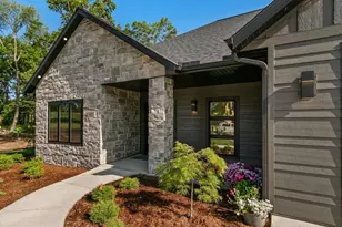 405 Prairie View Dr, Portage, WI 53901 - Photo 3