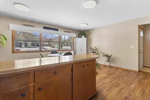 818 Redland Dr, Madison, WI 53714 - Photo 9