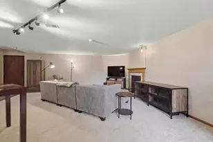 340 N Allen St, Madison, WI 53726 - Photo 7