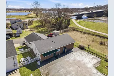 815 S Washington Street, Janesville, WI 53548 - Photo 5