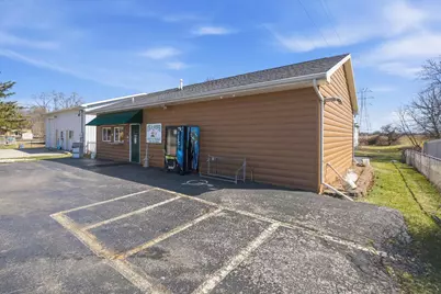 815 S Washington Street, Janesville, WI 53548 - Photo 9