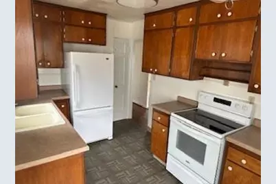 387 N Wisconsin Street, Berlin, WI 54923 - Photo 5