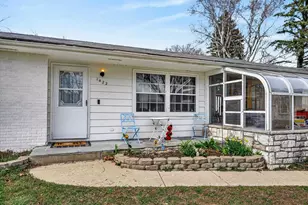 1422 Diamond Ct, Sun Prairie, WI 53590 - Photo 1