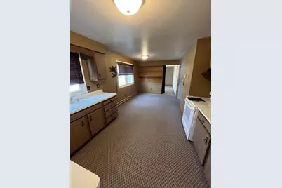 1690 W Ripple Avenue, Oshkosh, WI 54904 - Photo 5
