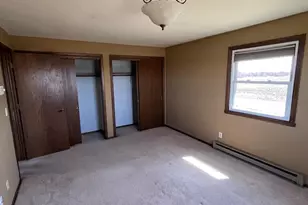 1690 W Ripple Ave, Oshkosh, WI 54904 - Photo 9