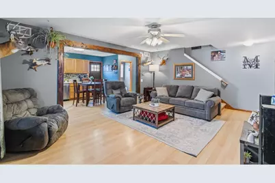 111 W Thomas Street, Poynette, WI 53955 - Photo 3