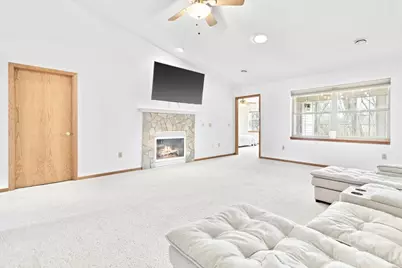 630 Riverview Court, Jefferson, WI 53549 - Photo 7