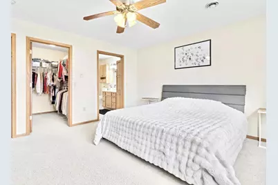 630 Riverview Court, Jefferson, WI 53549 - Photo 9