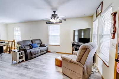 403 Hanson Road, Stoughton, WI 53589 - Photo 3