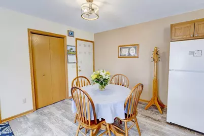 403 Hanson Road, Stoughton, WI 53589 - Photo 9