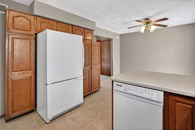 1570 Kuhle Drive, Sun Prairie, WI 53590 - Photo 15