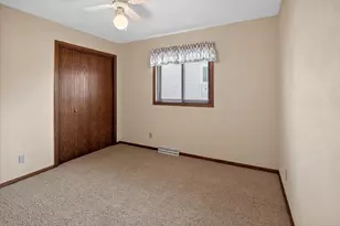 1570 Kuhle Dr, Sun Prairie, WI 53590 - Photo 25