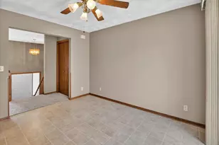 1570 Kuhle Dr, Sun Prairie, WI 53590 - Photo 11