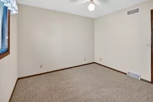 1570 Kuhle Dr, Sun Prairie, WI 53590 - Photo 27