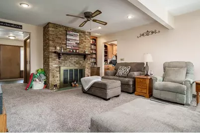 726 E Petunia Lane, Beloit, WI 53511 - Photo 29