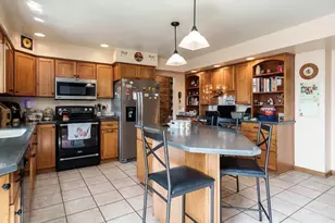 726 E Petunia Ln, Beloit, WI 53511 - Photo 19