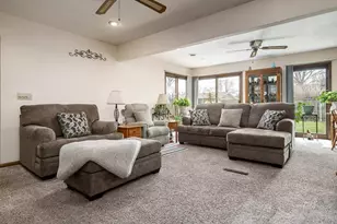 726 E Petunia Ln, Beloit, WI 53511 - Photo 27