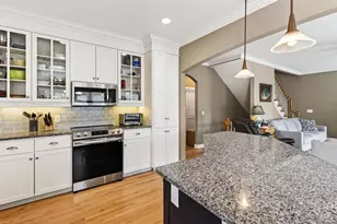 1500 Kentlands Ct, Waunakee, WI 53597 - Photo 5