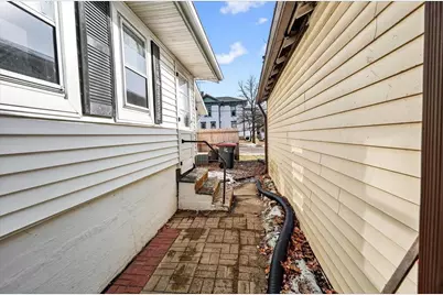 203 S 1st Street, Janesville, WI 53536 - Photo 15