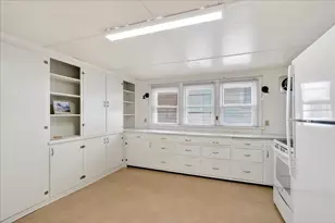 203 S 1st St, Janesville, WI 53536 - Photo 33