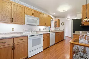 111 Elizabeth Ct, Deerfield, WI 53531 - Photo 7