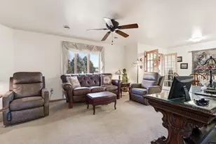 111 Elizabeth Ct, Deerfield, WI 53531 - Photo 3