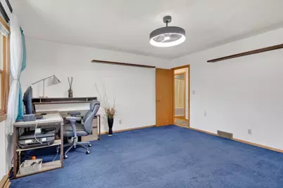 701 N Hill Road, Beloit, WI 53511 - Photo 17