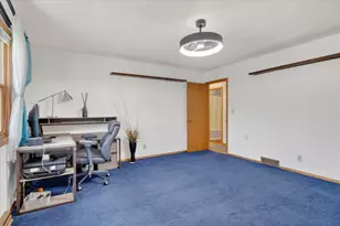 701 N Hill Rd, Beloit, WI 53511 - Photo 17