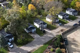 826-850 Sharpes Ct, Beloit, WI 53511 - Photo 1