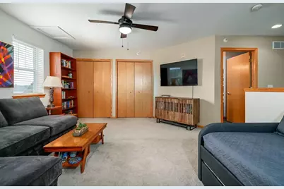 66 S Gardens Way, Fitchburg, WI 53711 - Photo 17