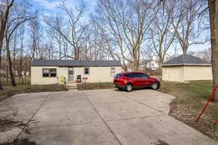 2160 S Wisconsin Ave, Beloit, WI 53511 - Photo 17