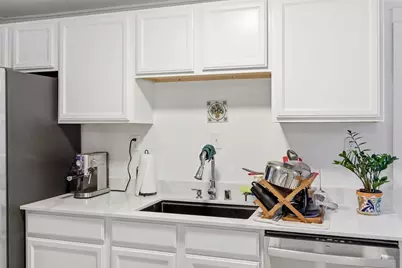 219 Bedford Street, Madison, WI 53703 - Photo 9