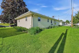 522 W Lincoln St, Waupun, WI 53963 - Photo 21