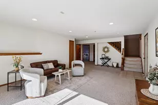 978 N Dewey Ave, Jefferson, WI 53549 - Photo 35