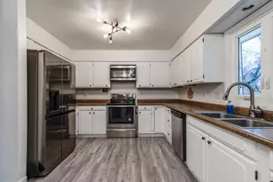 3014-3016 Todd Dr, Madison, WI 53713 - Photo 7