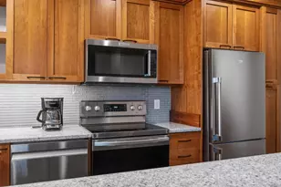 15 S Broom St, Madison, WI 53703 - Photo 15