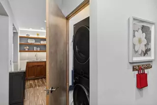 15 S Broom St, Madison, WI 53703 - Photo 39